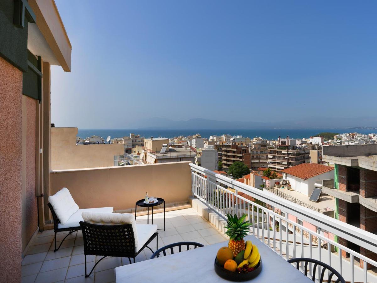 Modern Penthouse Overlooking Halkis Chalkís Exterior foto